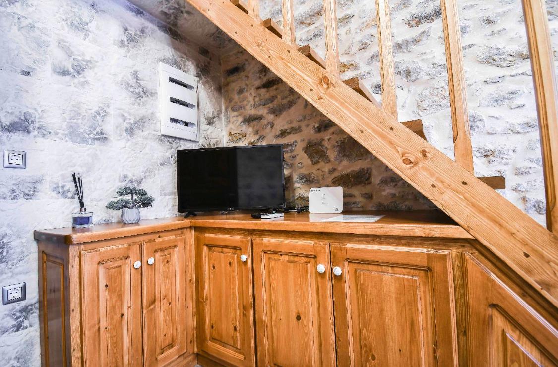 Stone Living Symi Central Apartments エクステリア 写真