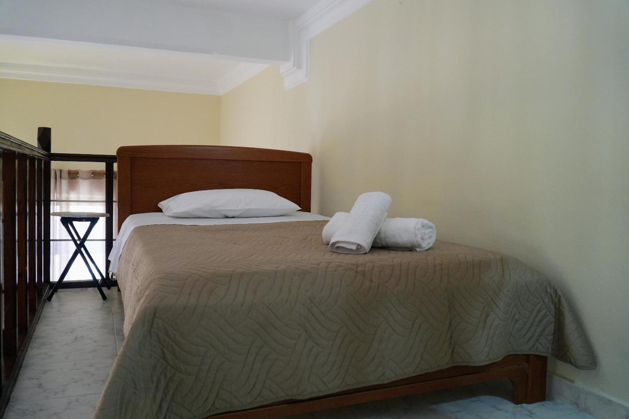 Stone Living Symi Central Apartments エクステリア 写真