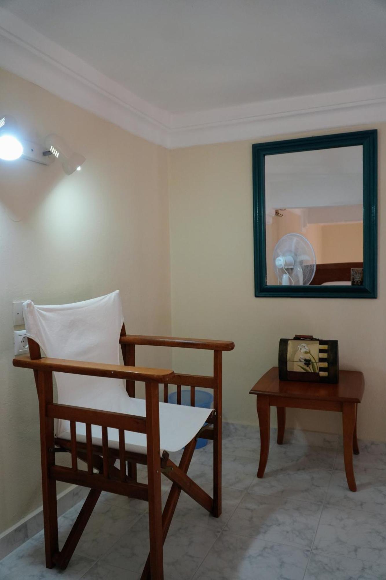 Stone Living Symi Central Apartments エクステリア 写真