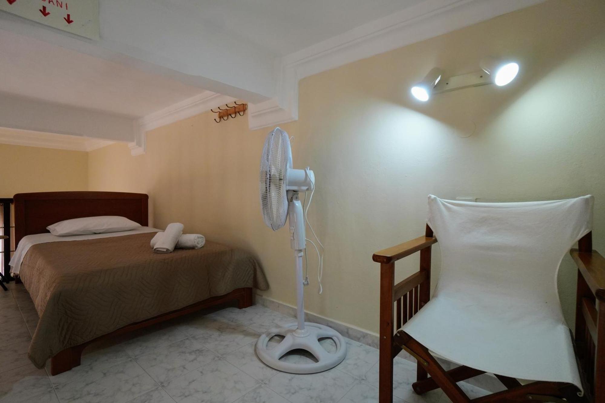Stone Living Symi Central Apartments エクステリア 写真